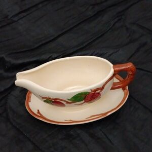 Vintage Franciscan Gravy Boat W Attached Saucer